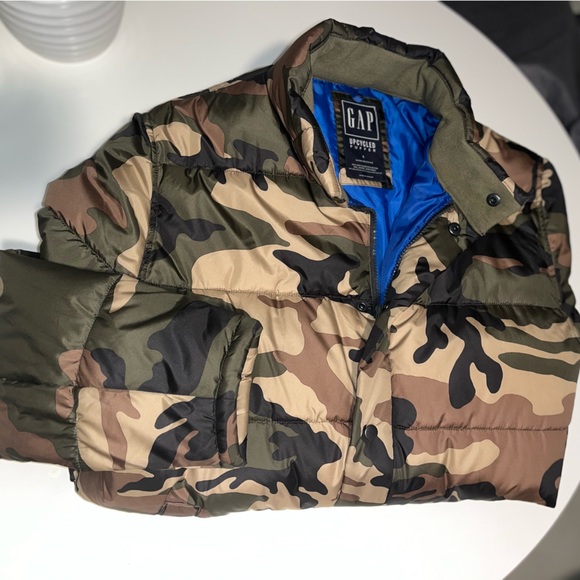 Upcycled Puffer. Great to layer over big sweaters. - Picture 4 of 6